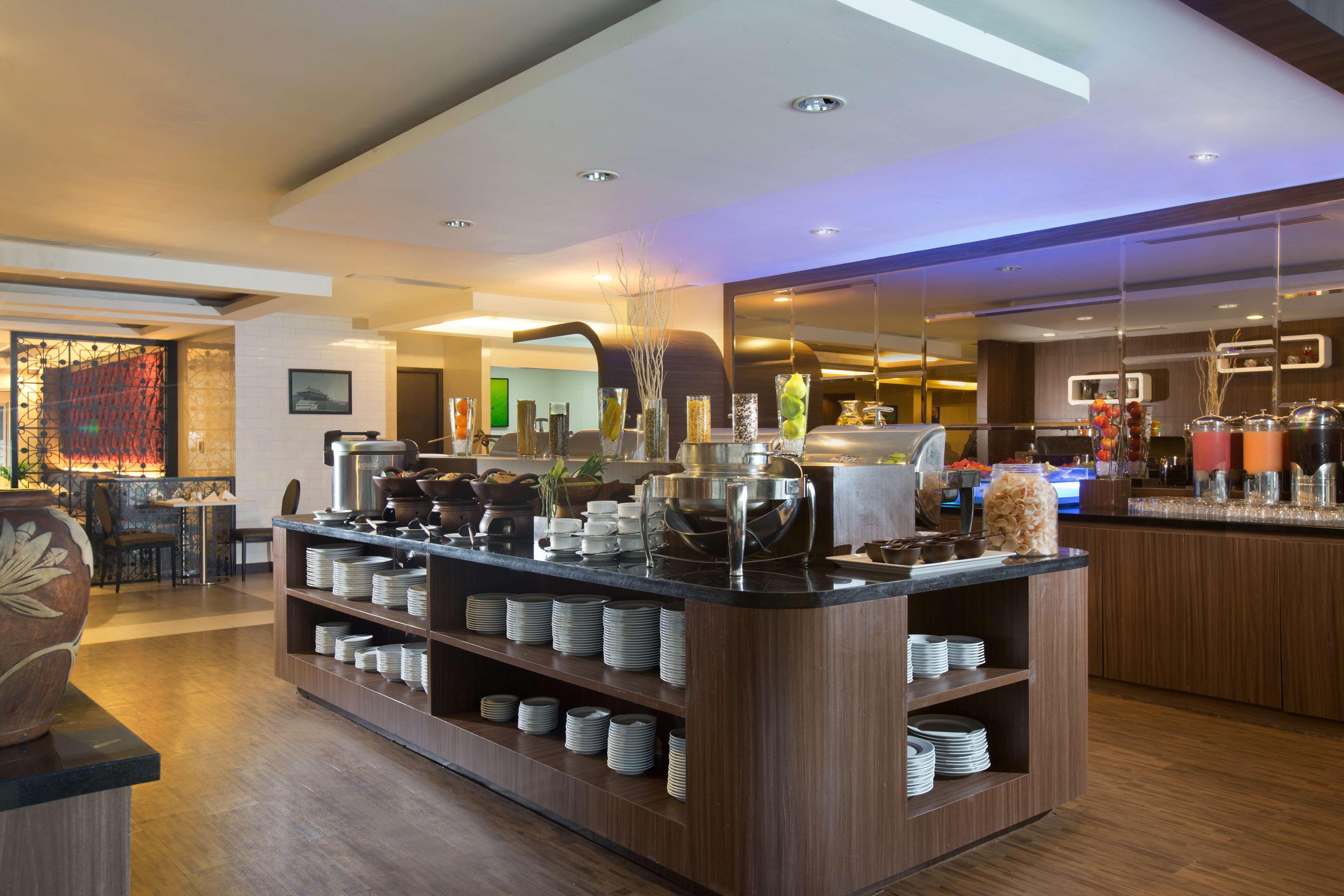 BW Kemayoran Hotel & Convention Powered By Archipelago Giacarta Esterno foto