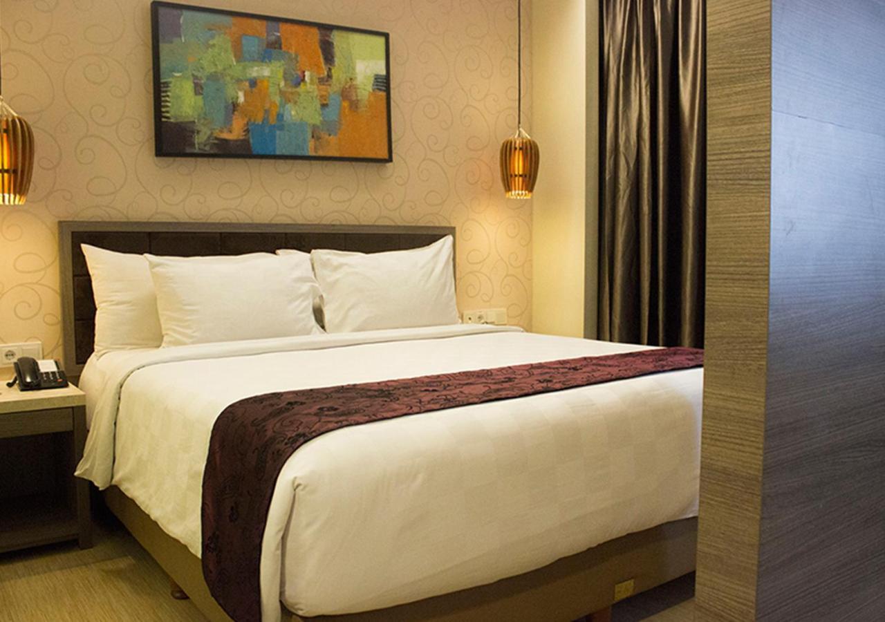 BW Kemayoran Hotel & Convention Powered By Archipelago Giacarta Esterno foto