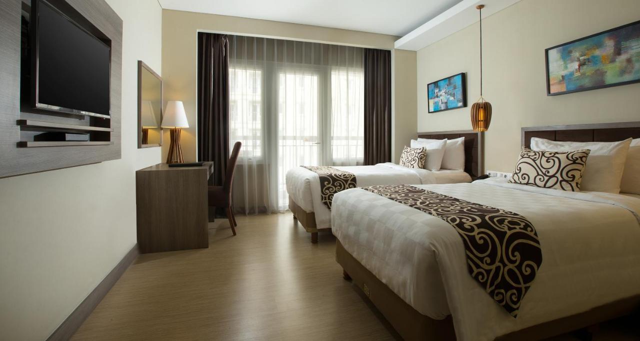 BW Kemayoran Hotel & Convention Powered By Archipelago Giacarta Esterno foto