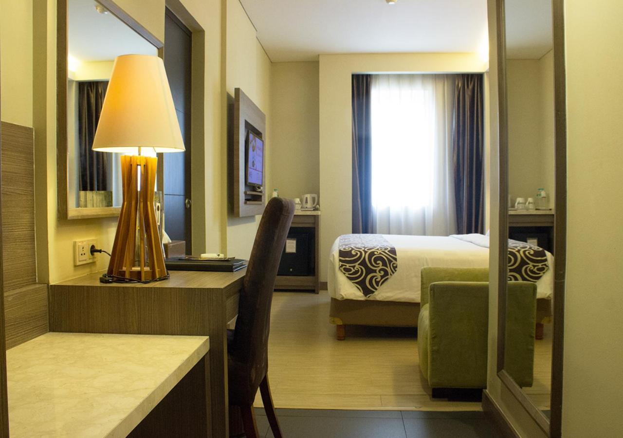 BW Kemayoran Hotel & Convention Powered By Archipelago Giacarta Esterno foto