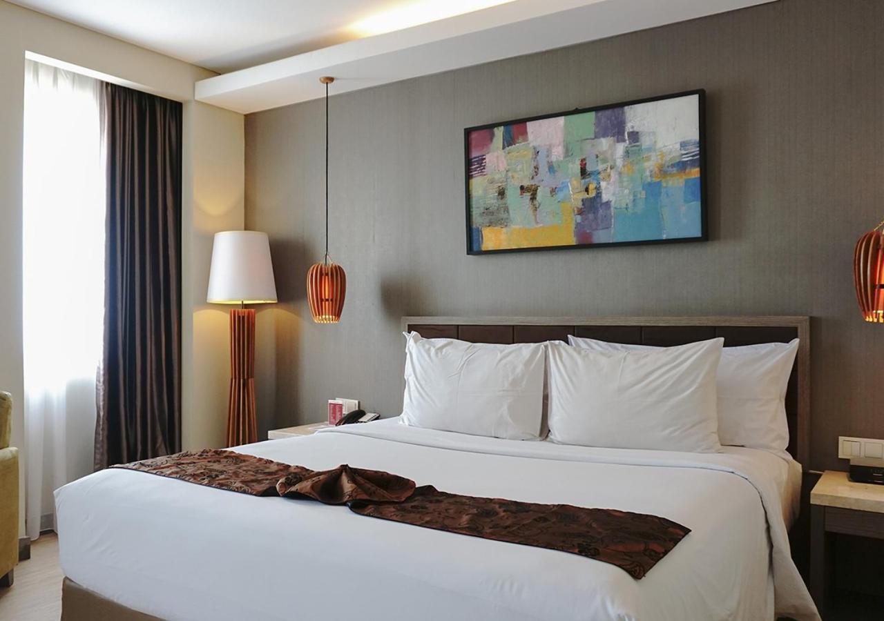 BW Kemayoran Hotel & Convention Powered By Archipelago Giacarta Esterno foto